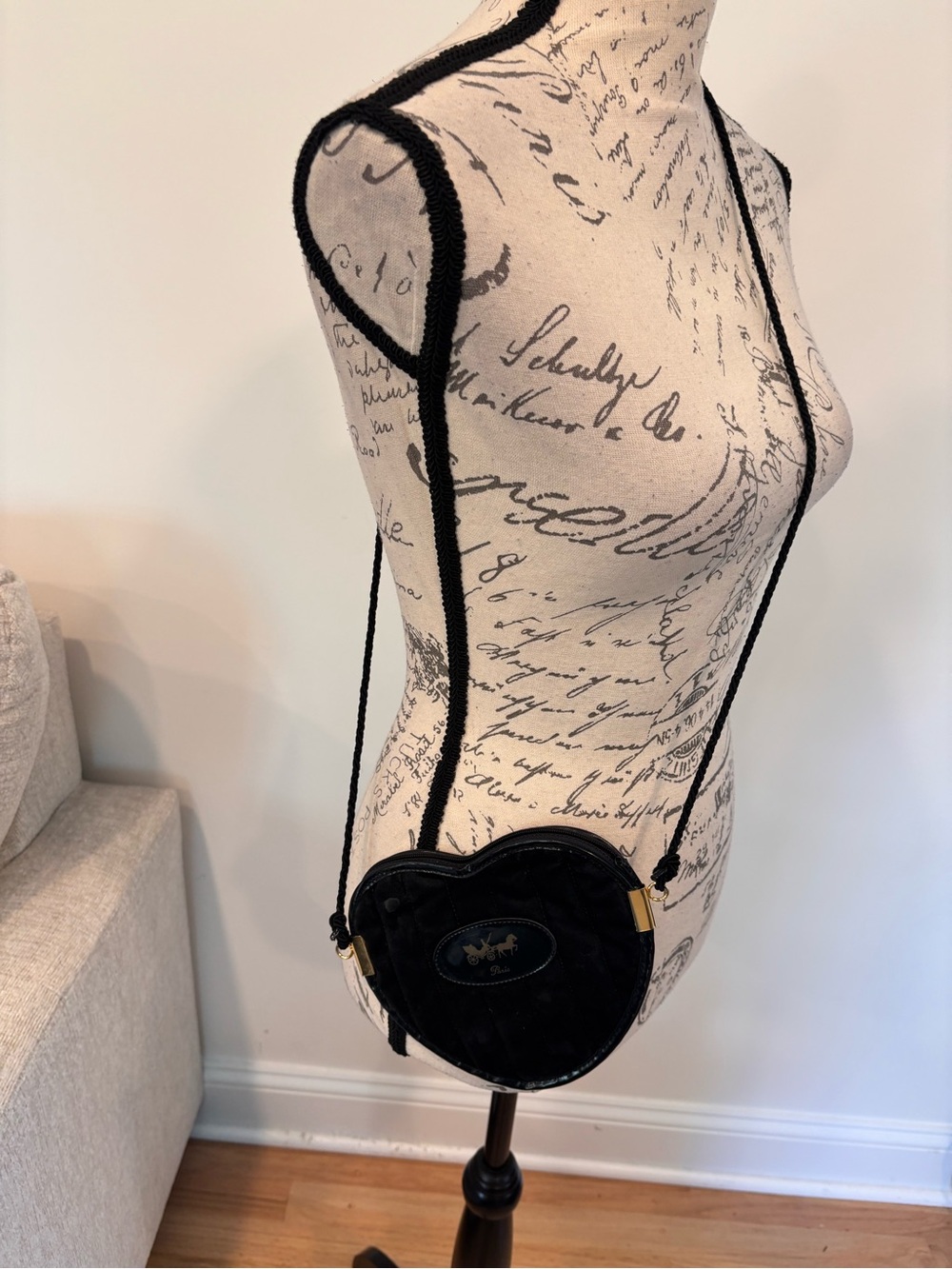 vintage Lanvin Paris heart-shaped quilted crossbody bag - Picture 3 of 6